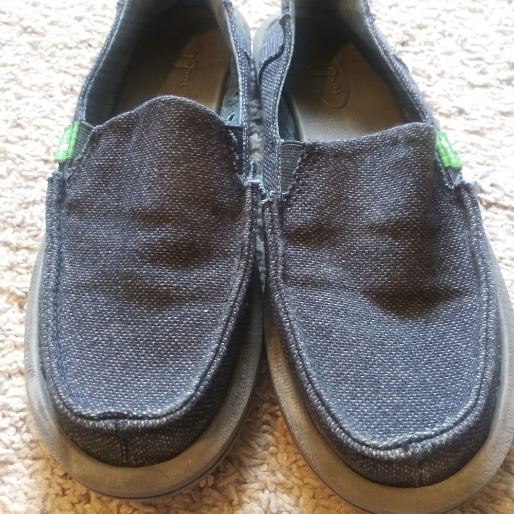 Sanuk slip on loafer